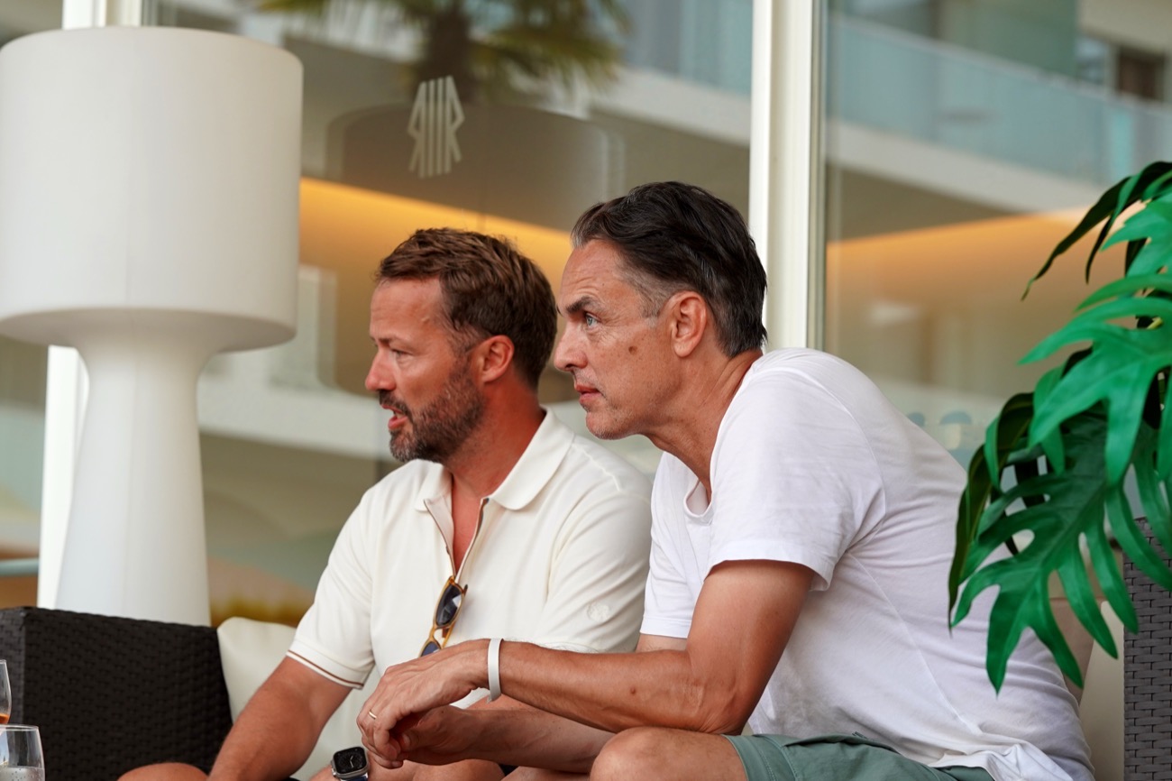 Two founders deep in conversation