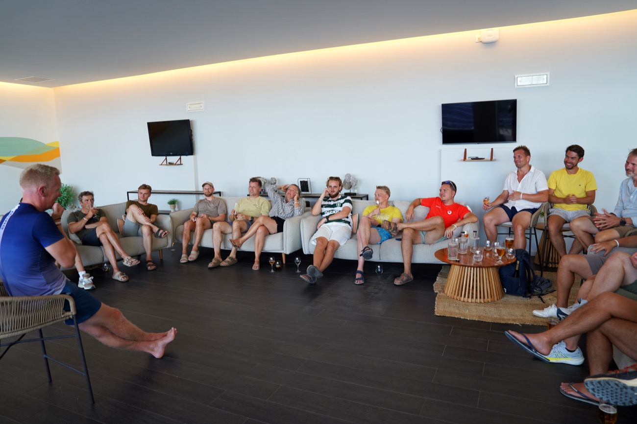 Session on the sofas