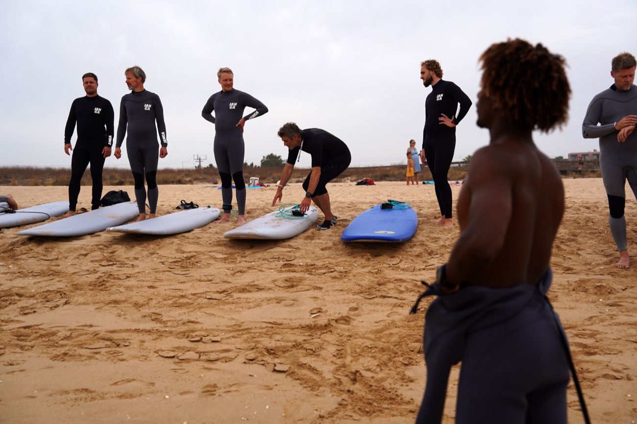 Board briefing on the beach
